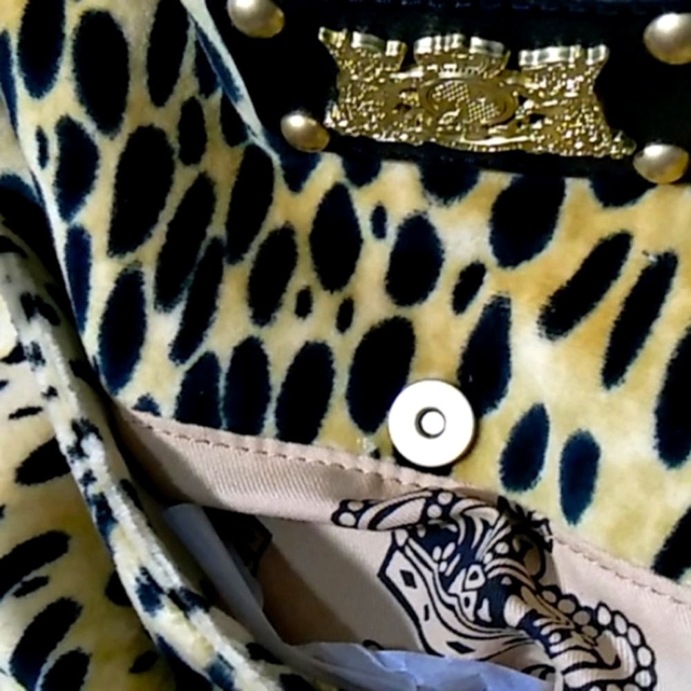 Juicy Couture Velvet Leopard Spotted 🛍️ - Picture 5 of 17